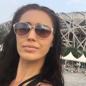 Meet your Posher, Destiny